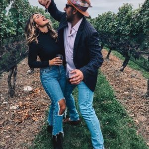 Distressed High Waisted Jeans